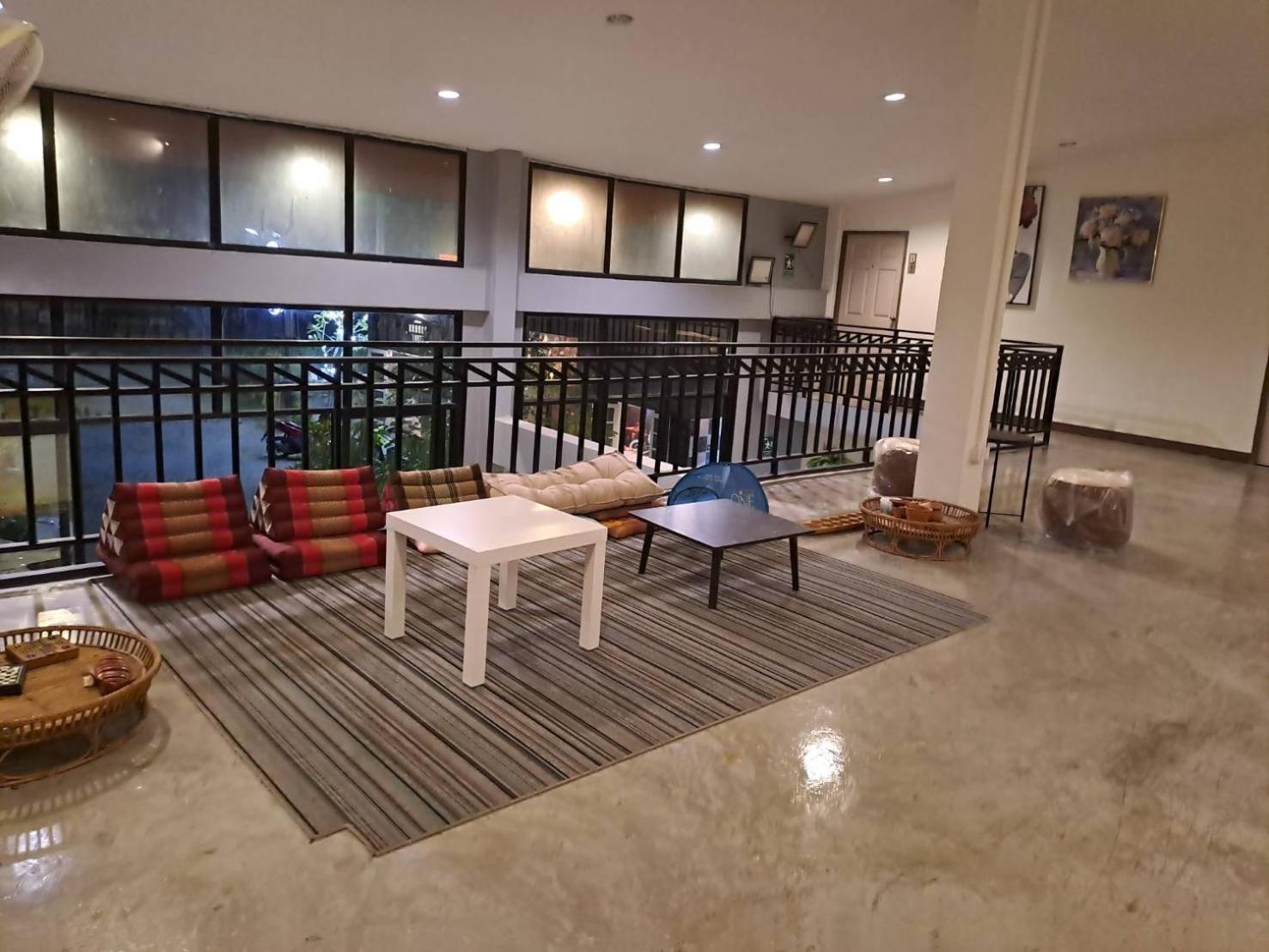 קו לנטה Wake Up @Lanta Hotel : Cafe מראה חיצוני תמונה
